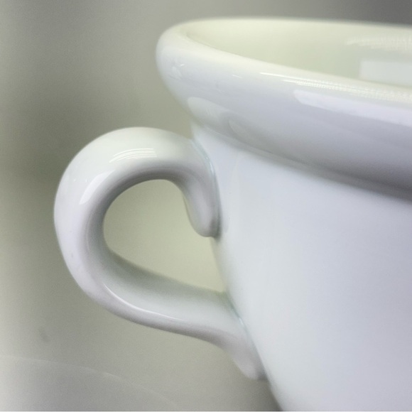 H & C Chodau Czechoslovakia White Soup Tureen with Handles - Picture 8 of 12